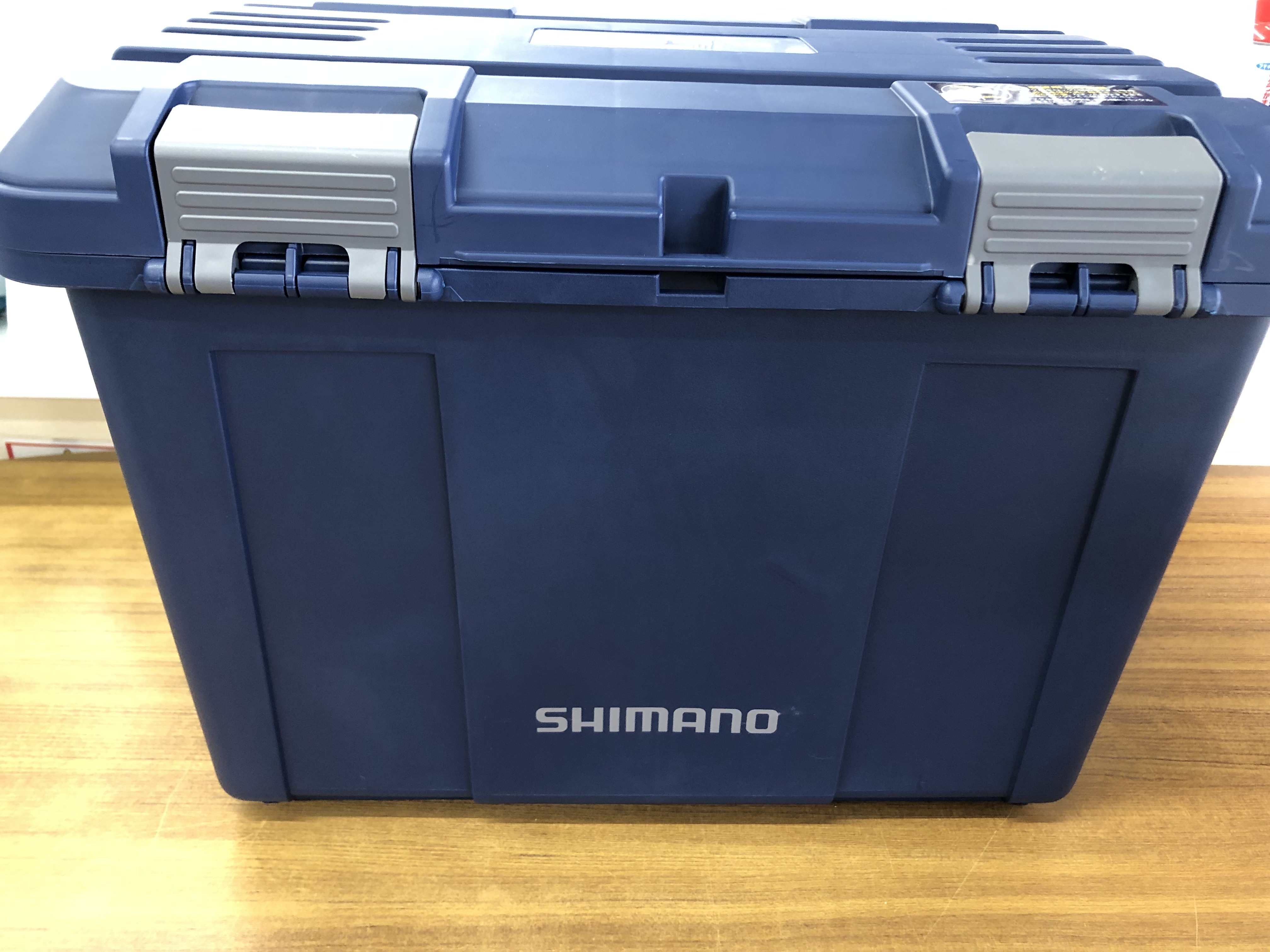 シマノ大型タックルボックス入荷！